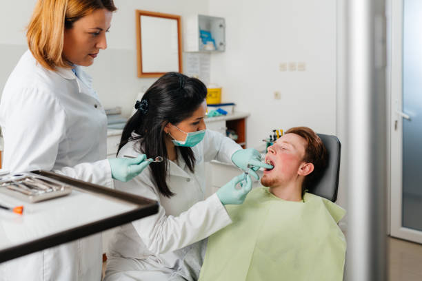 Best Emergency Dental Care for Broken or Chipped Teeth in Bellevue, IL